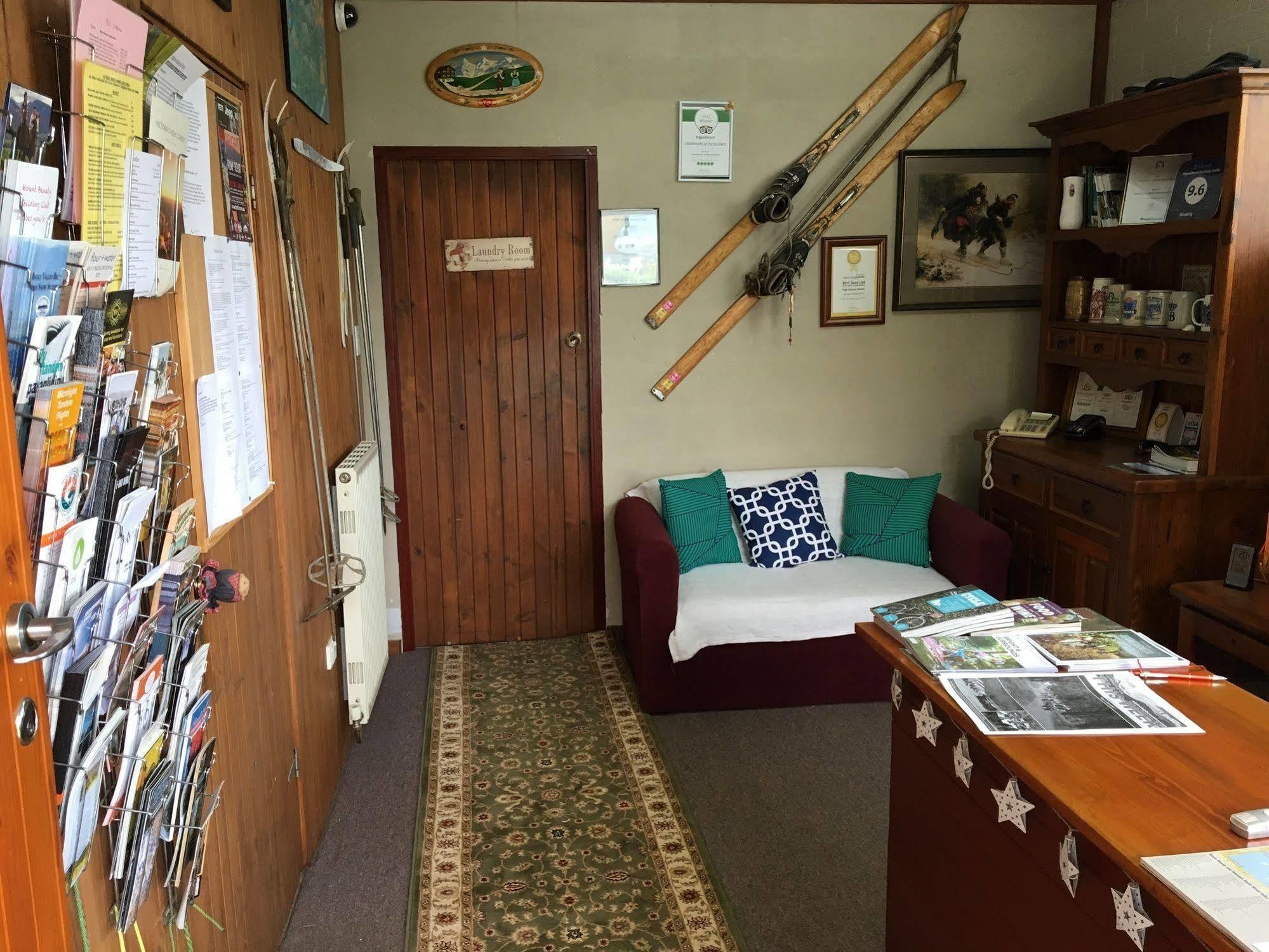 Alpenhorn Holiday Units Маунт Бюти Екстериор снимка