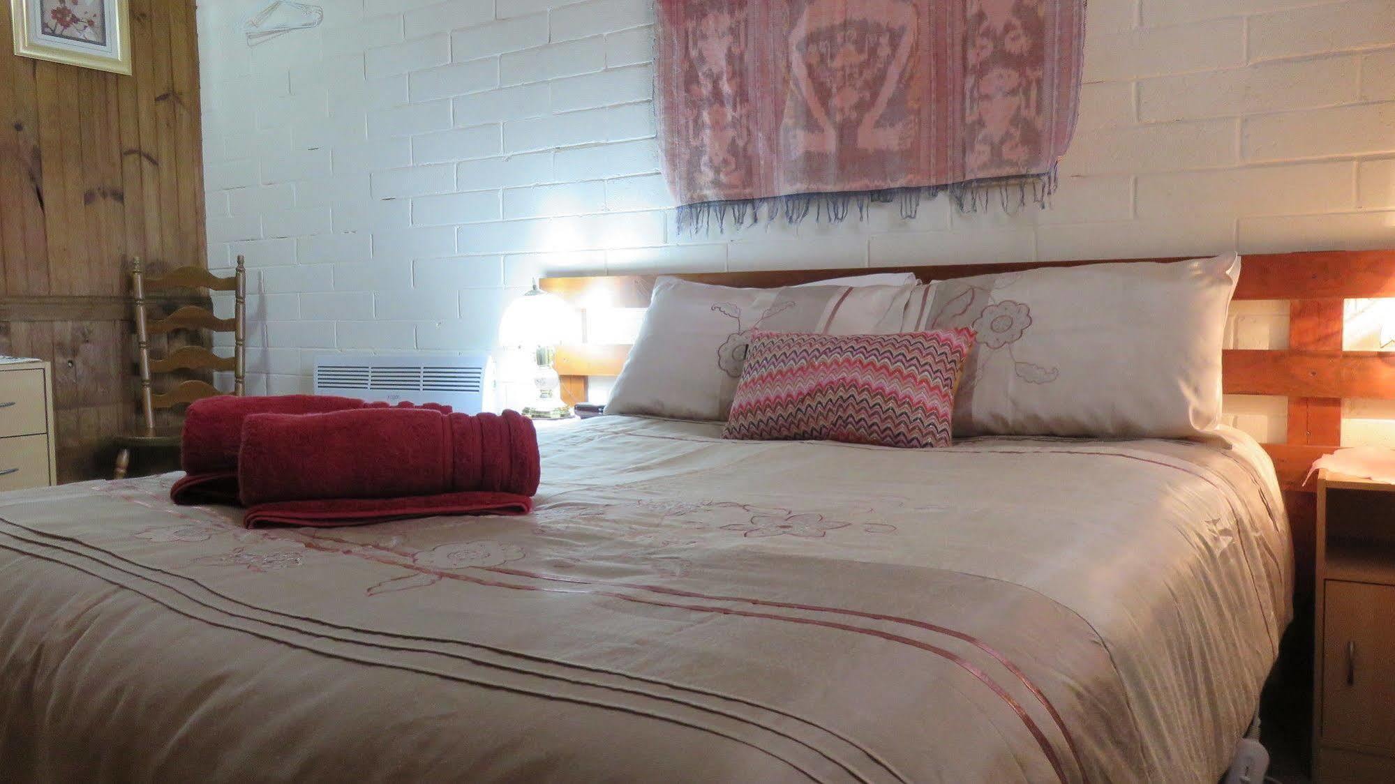 Alpenhorn Holiday Units Маунт Бюти Екстериор снимка